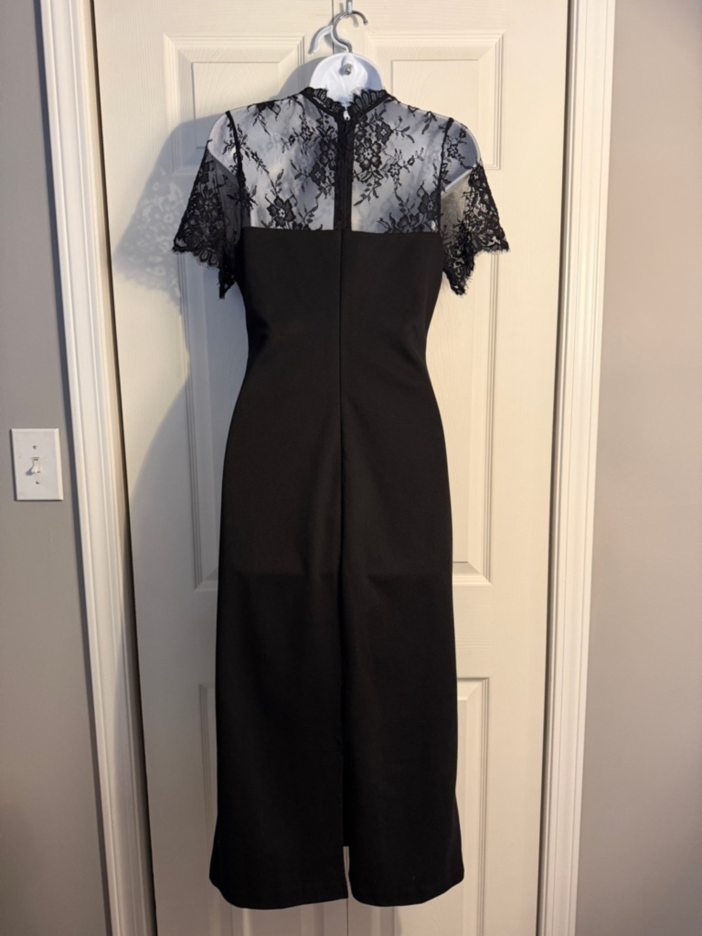 Black Lace Agatha Midi Dress Hyacinth House Tuckernuck size SM SOLD OUT ONLINE - Picture 8 of 16
